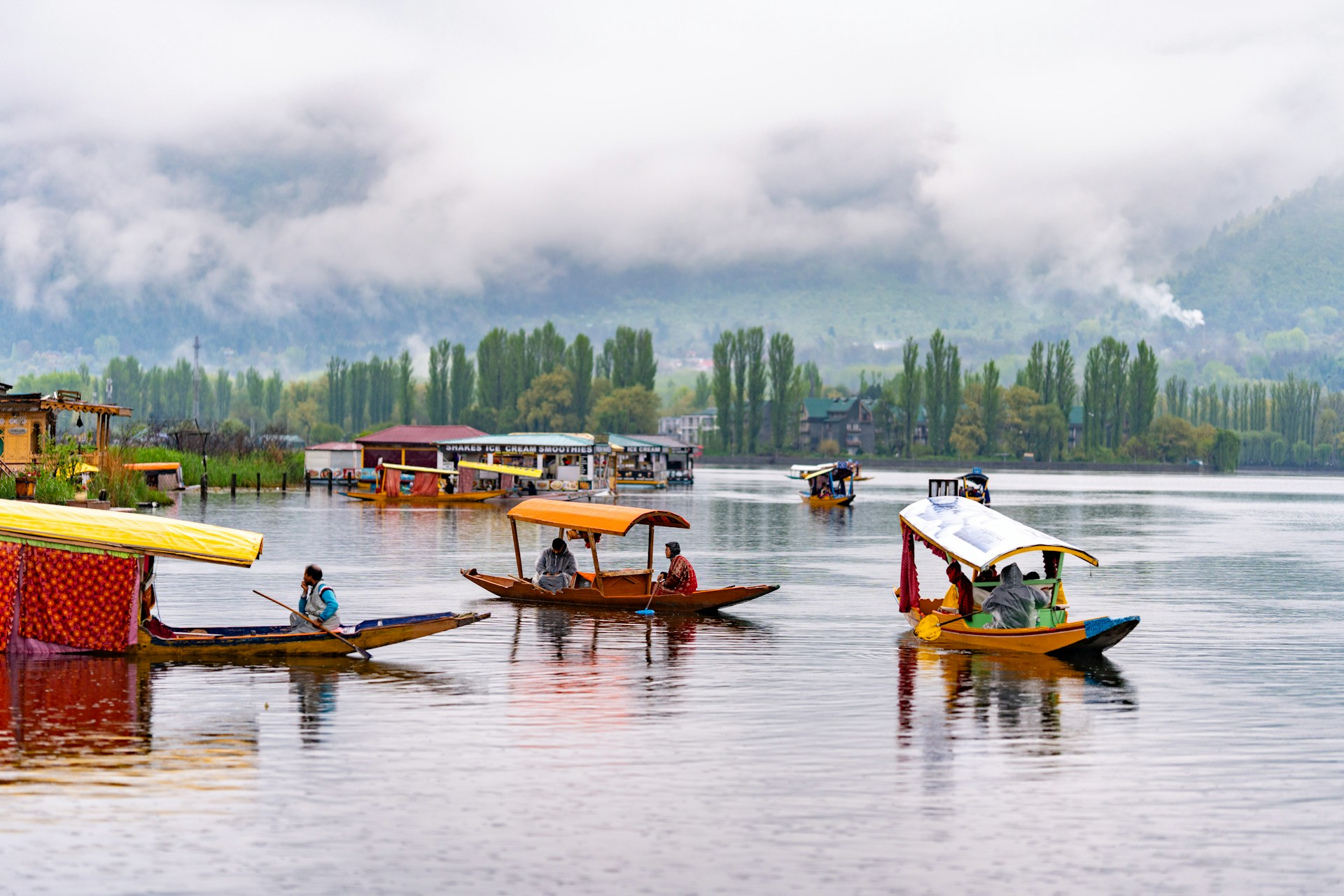 KASHMIR – 4 DAYS / 3 NIGHTS Srinagar – Gulmarg – Pahalgam – Srinagar